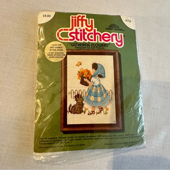 Jiffy Stitchery 713 Girl Dog Butterfly GATHERING FLOWERS Crewel Embroidery Kit - Picture 2 of 5